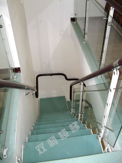 �p�����ݮa(ch��n)Ʒ